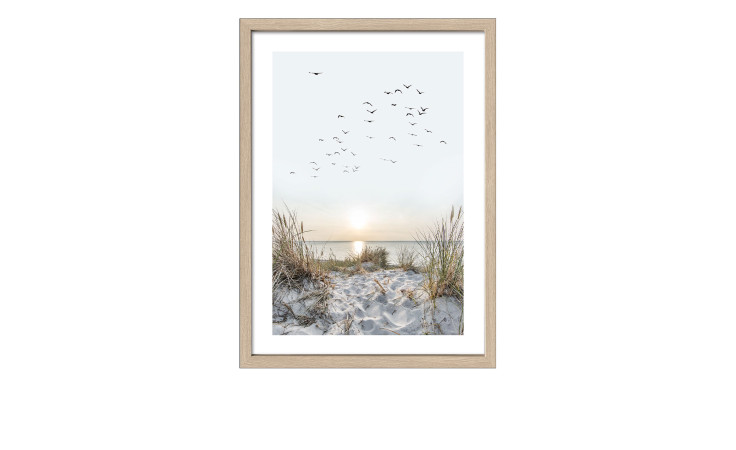 Framed-Art Nordic Beach Atmosphere 55 x 75 cm. Rahmenbild mit dem Thema - Strand und Meer.